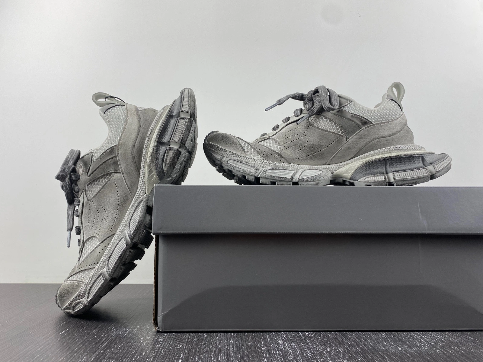 BALENCIAGA MEN'S 3XL SNEAKER