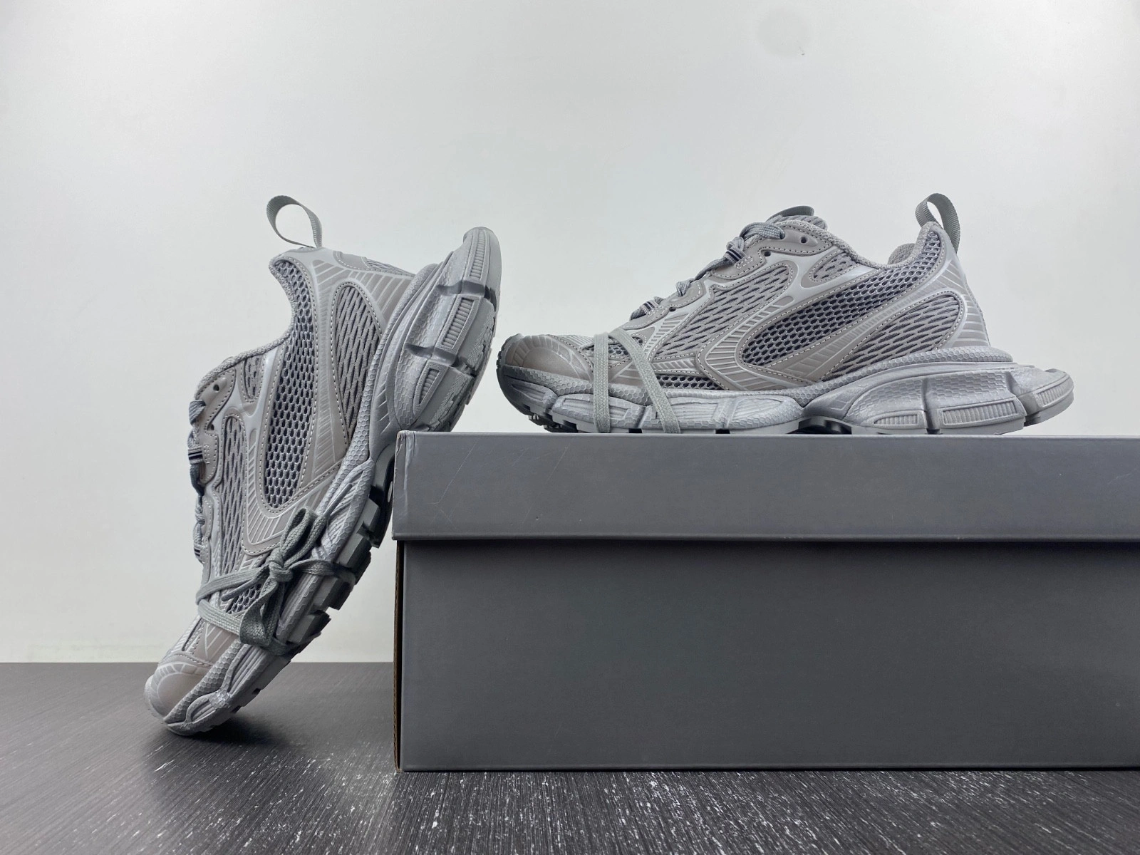 BALENCIAGA MEN'S 3XL SNEAKER
