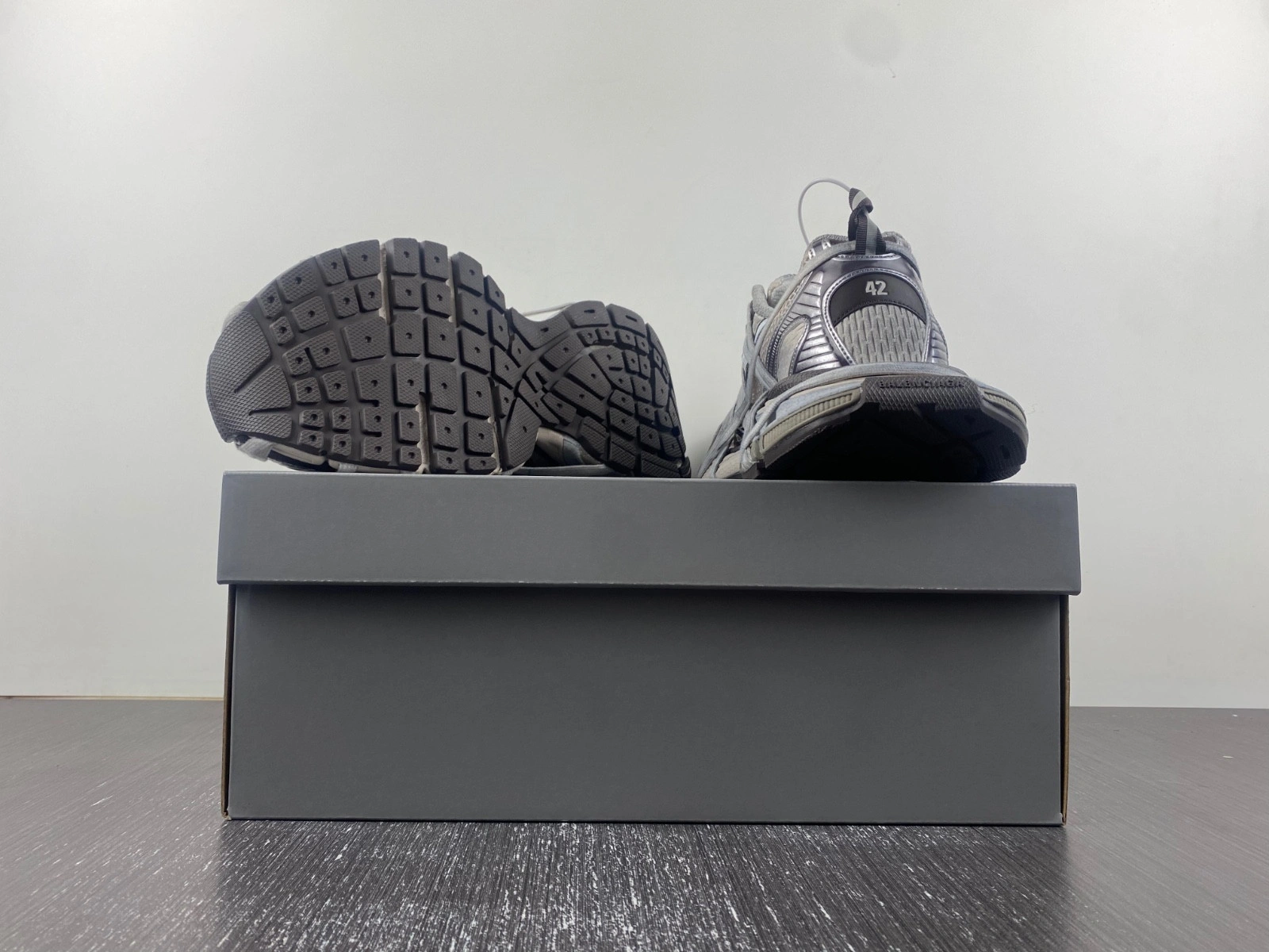 BALENCIAGA MEN'S 3XL SNEAKER