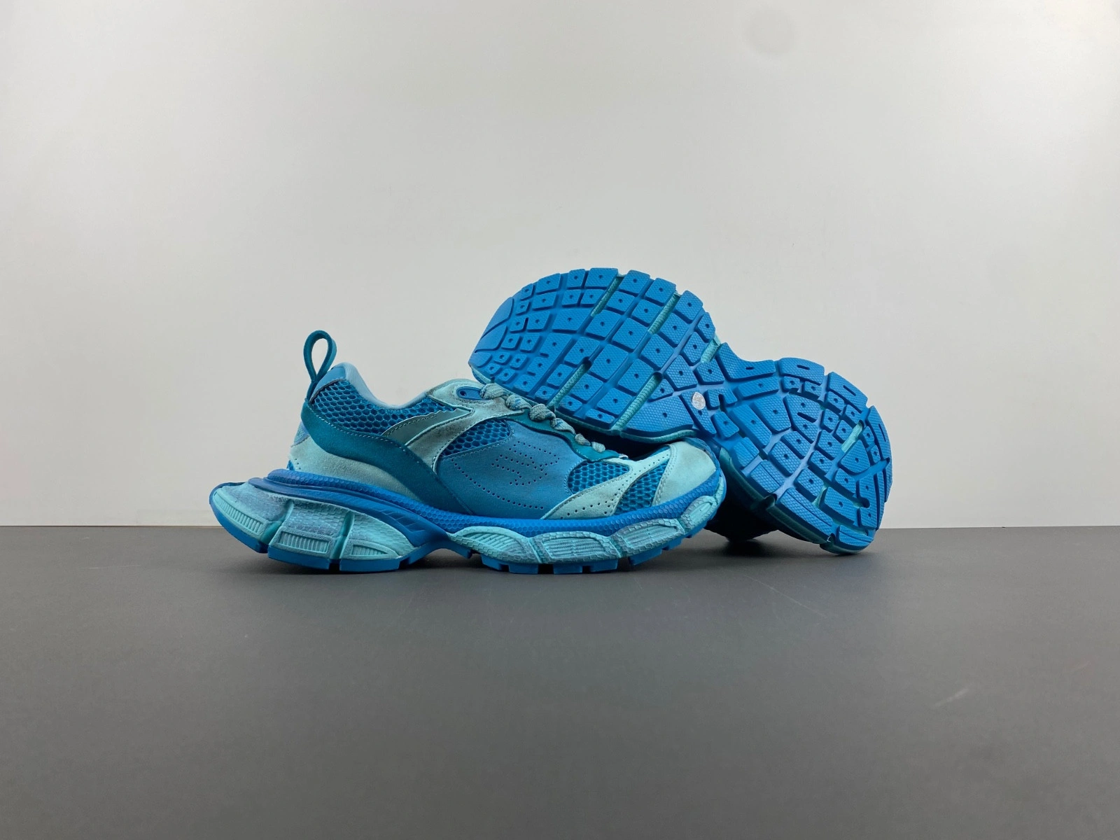 BALENCIAGA MEN'S 3XL SNEAKER