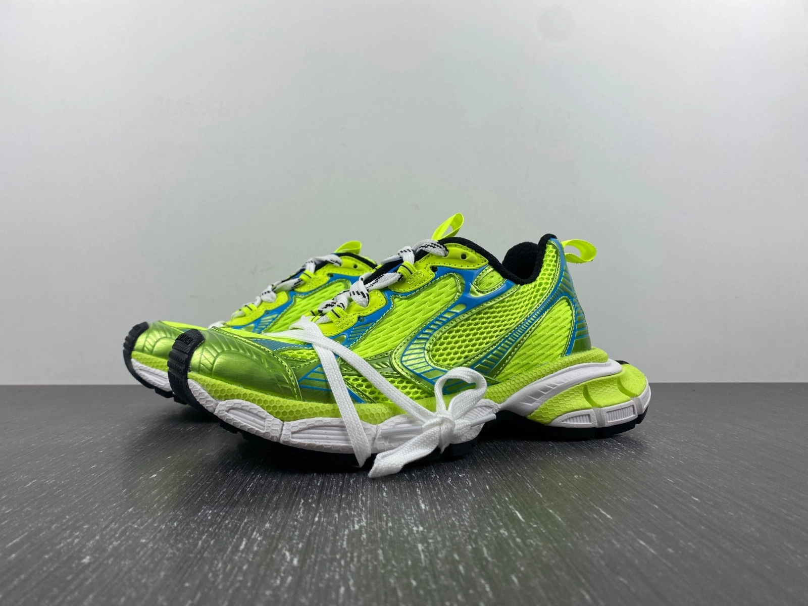 BALENCIAGA MEN'S 3XL SNEAKER