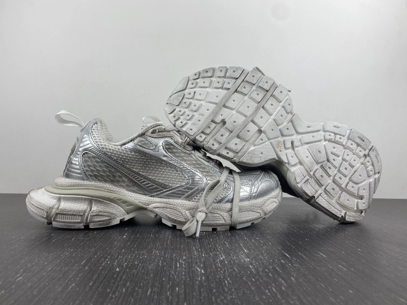BALENCIAGA MEN'S 3XL SNEAKER