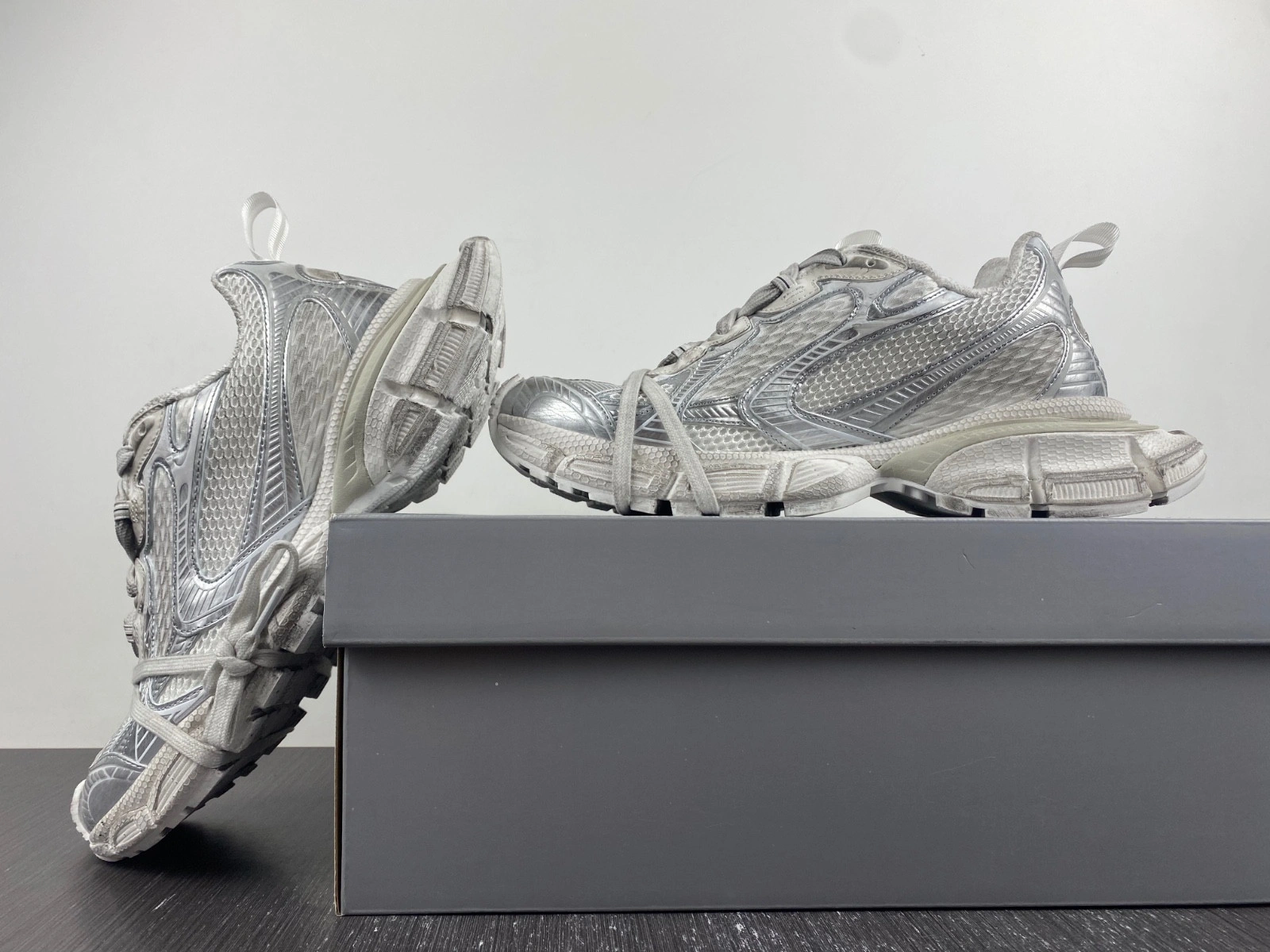 BALENCIAGA MEN'S 3XL SNEAKER