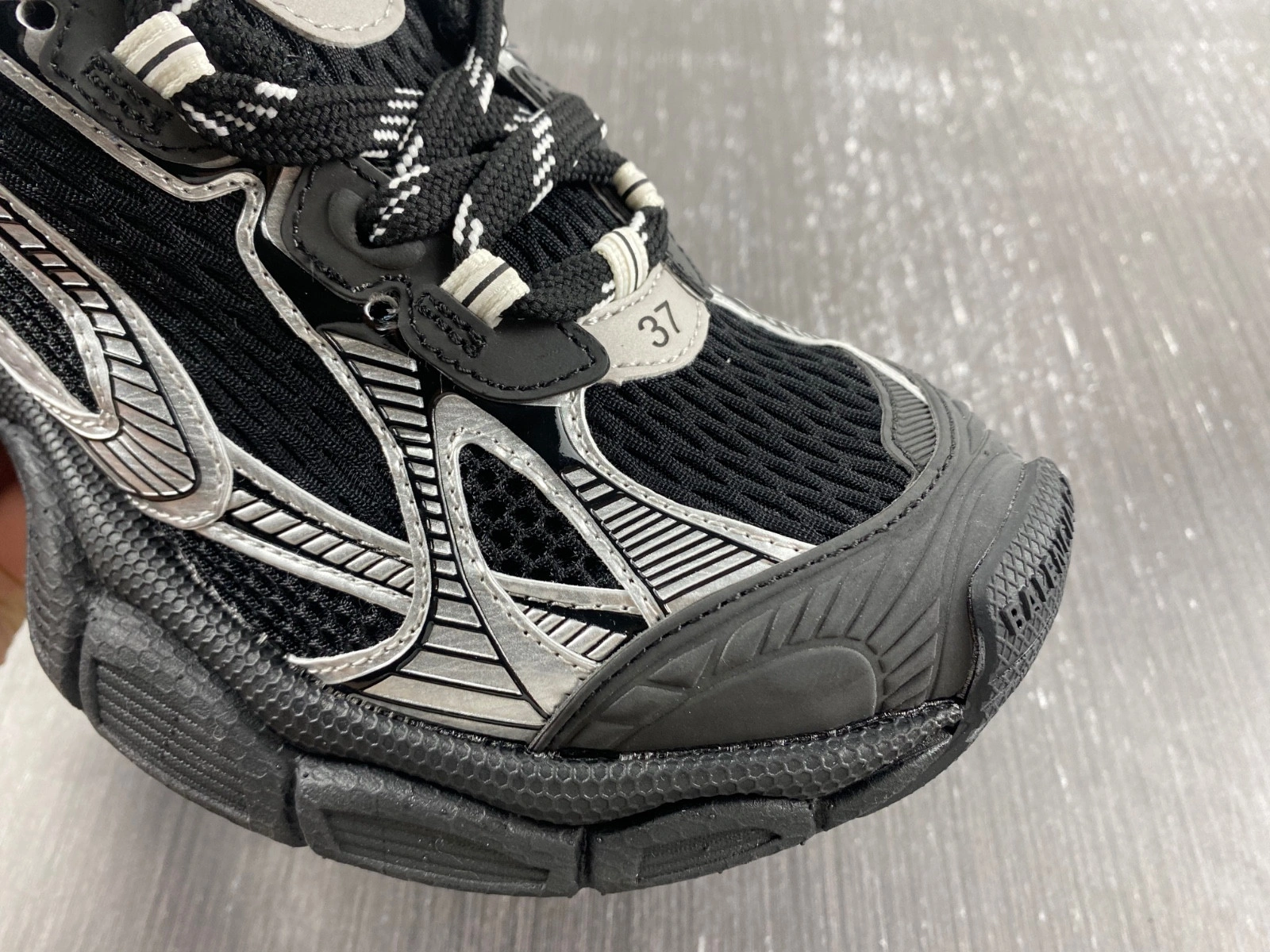 BALENCIAGA MEN'S 3XL SNEAKER