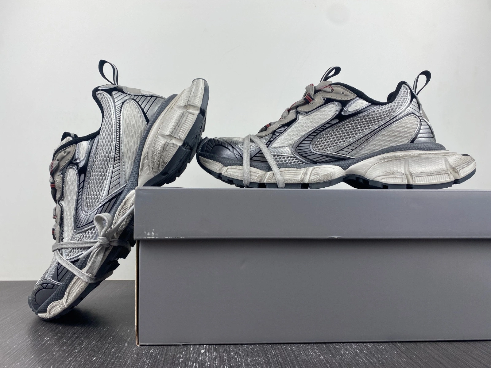 BALENCIAGA MEN'S 3XL SNEAKER