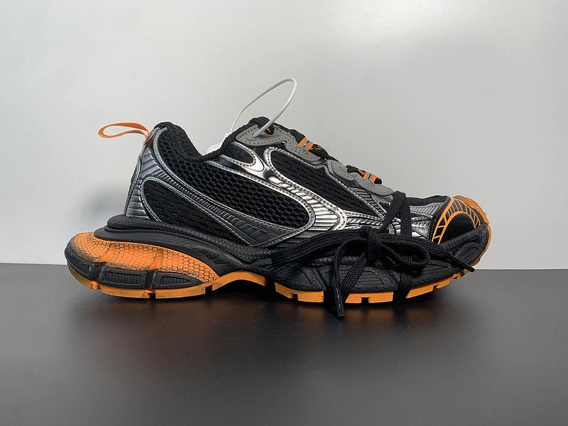 BALENCIAGA MEN'S 3XL SNEAKER