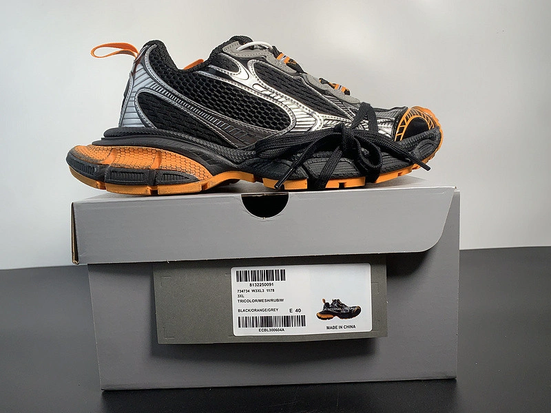 BALENCIAGA MEN'S 3XL SNEAKER