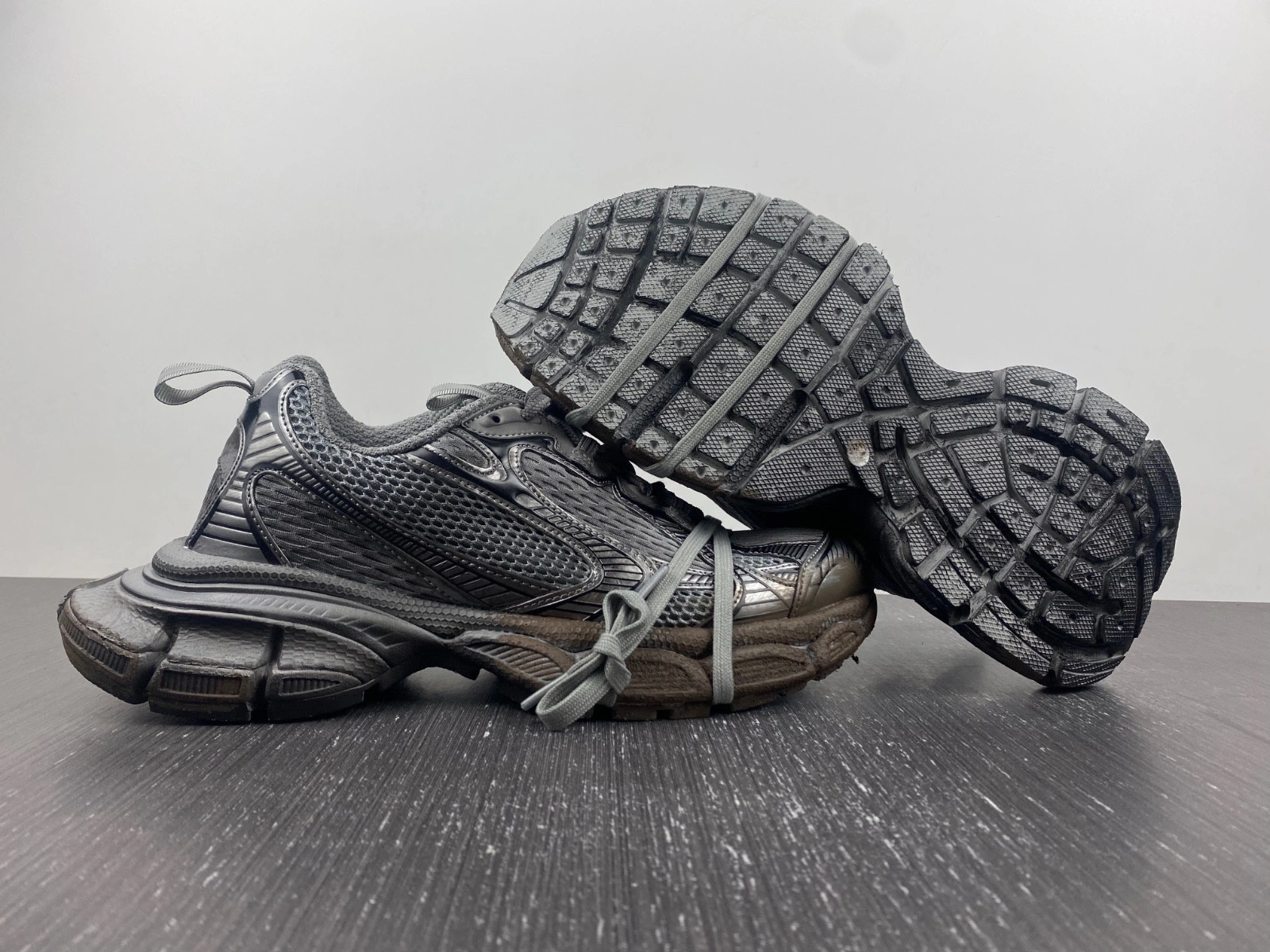 BALENCIAGA MEN'S 3XL SNEAKER