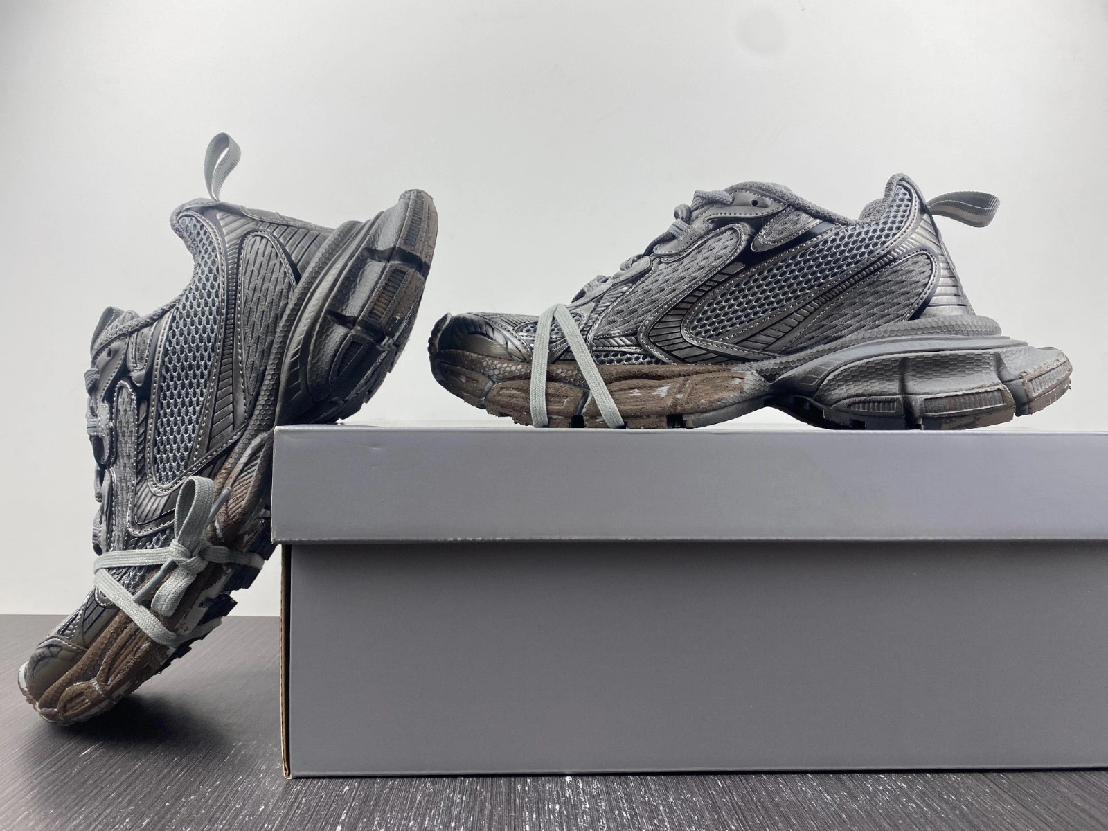 BALENCIAGA MEN'S 3XL SNEAKER