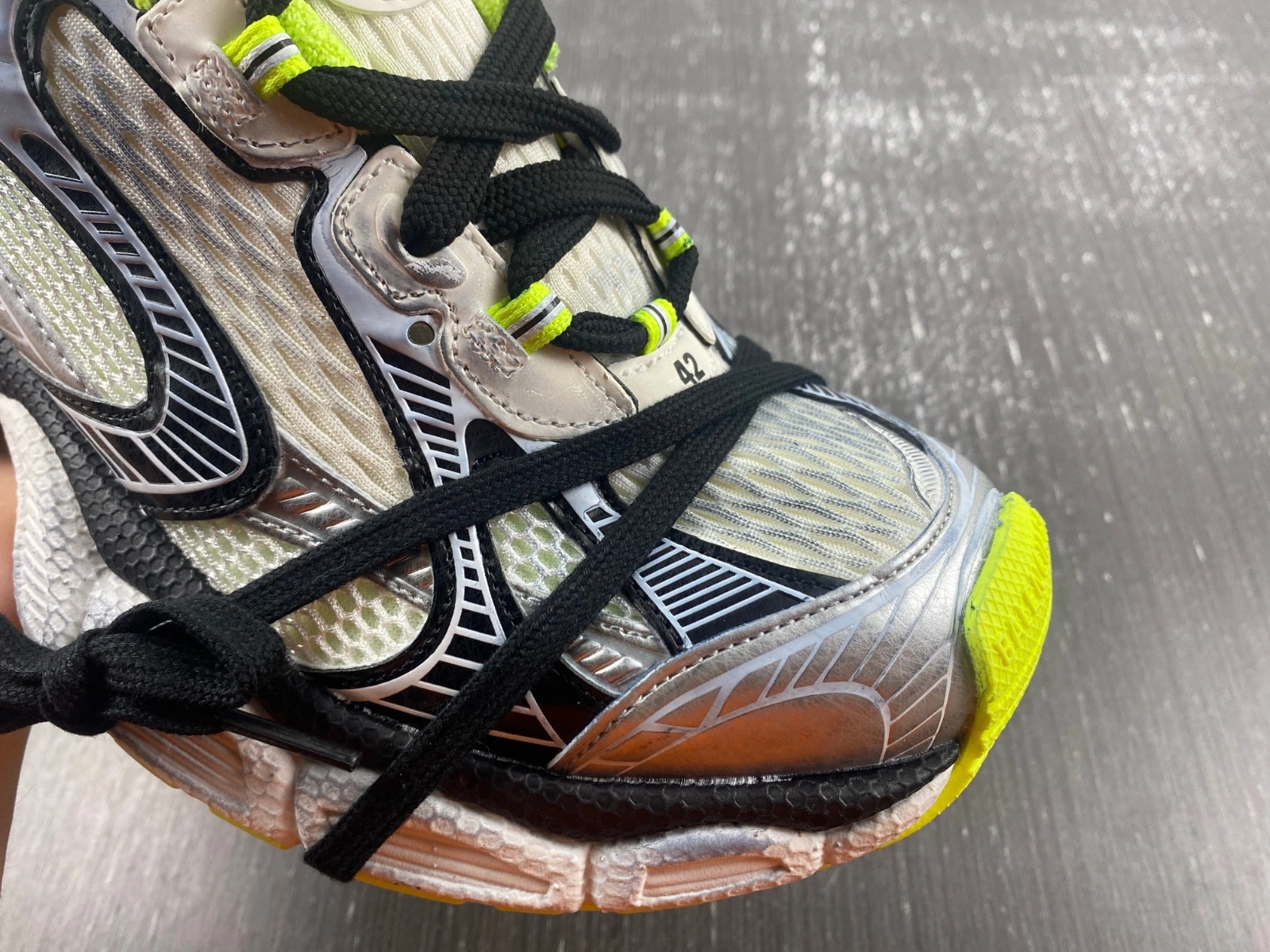 BALENCIAGA MEN'S 3XL SNEAKER