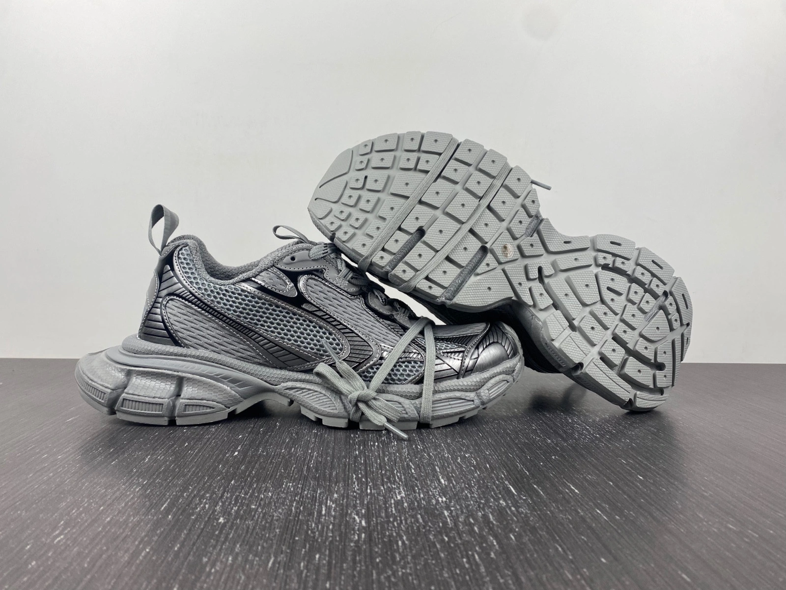 BALENCIAGA MEN'S 3XL SNEAKER