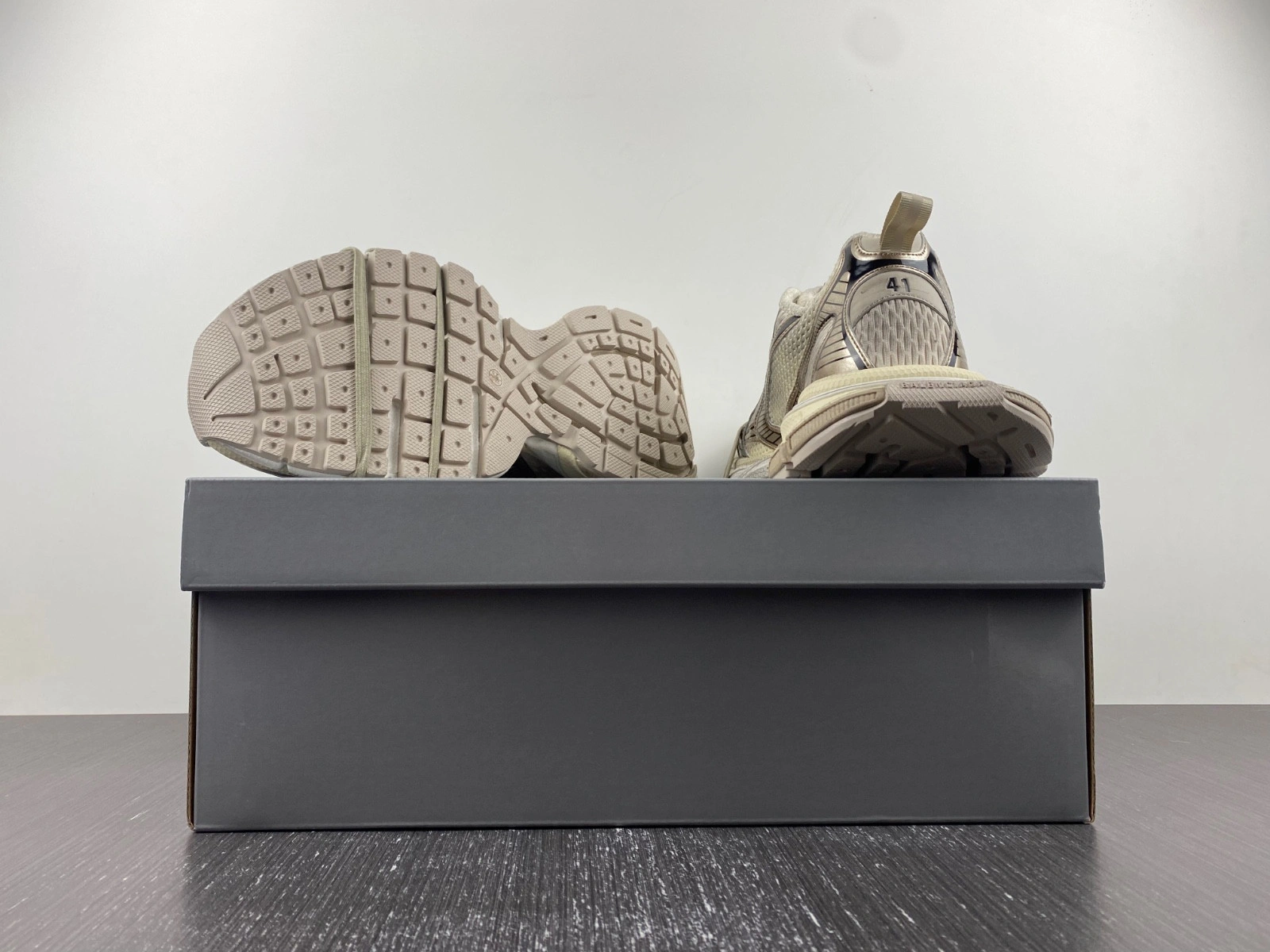 BALENCIAGA MEN'S 3XL SNEAKER