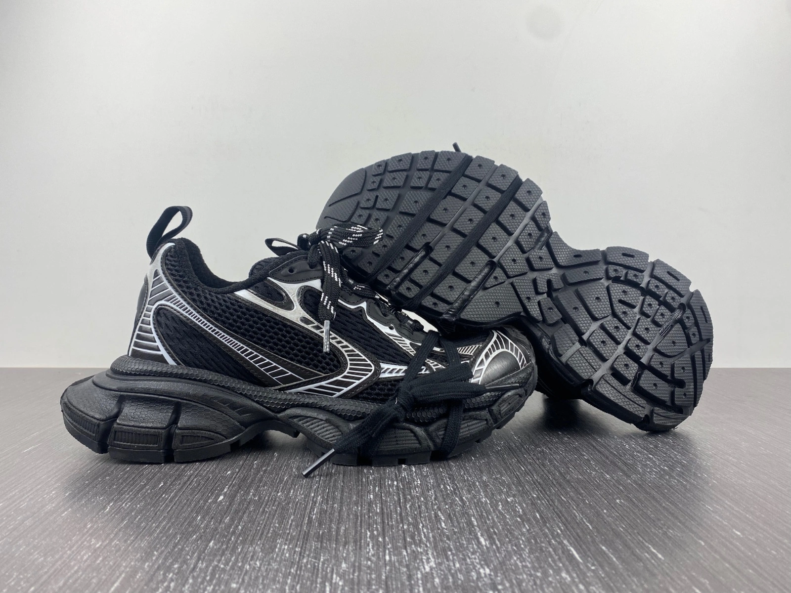 BALENCIAGA MEN'S 3XL SNEAKER