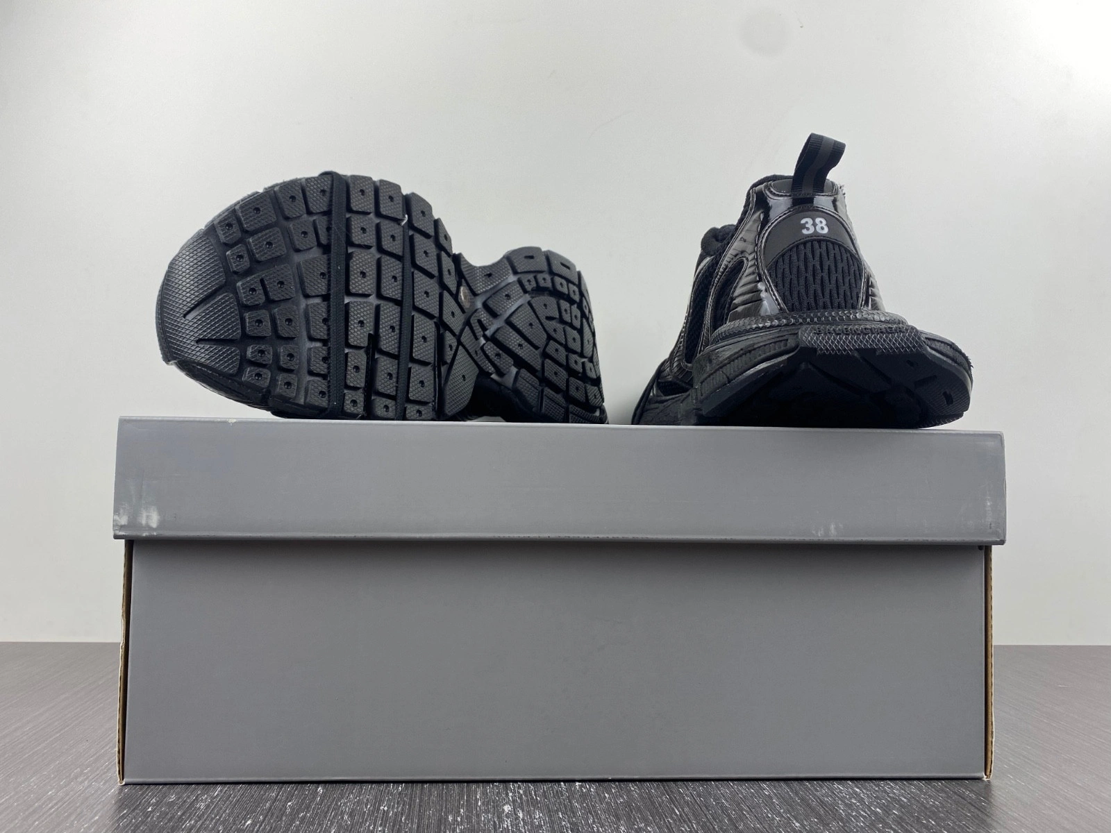 BALENCIAGA MEN'S 3XL SNEAKER