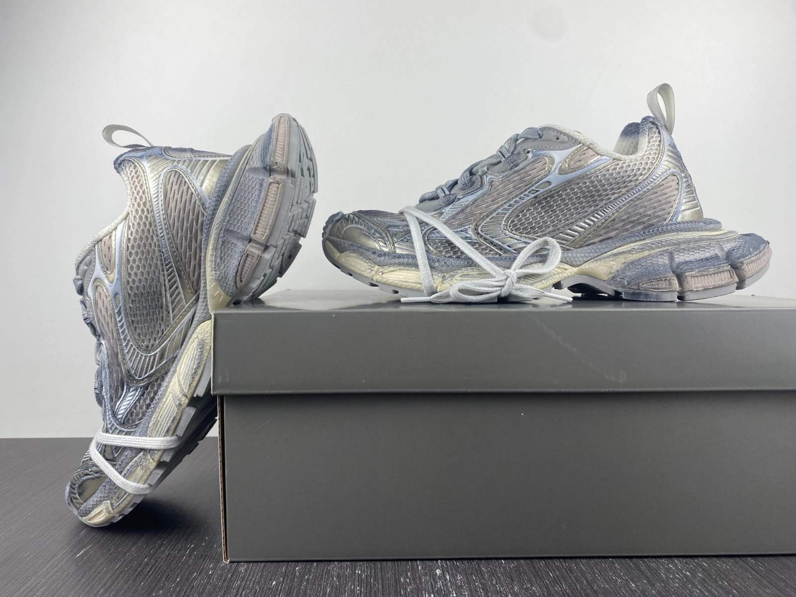 BALENCIAGA MEN'S 3XL SNEAKER