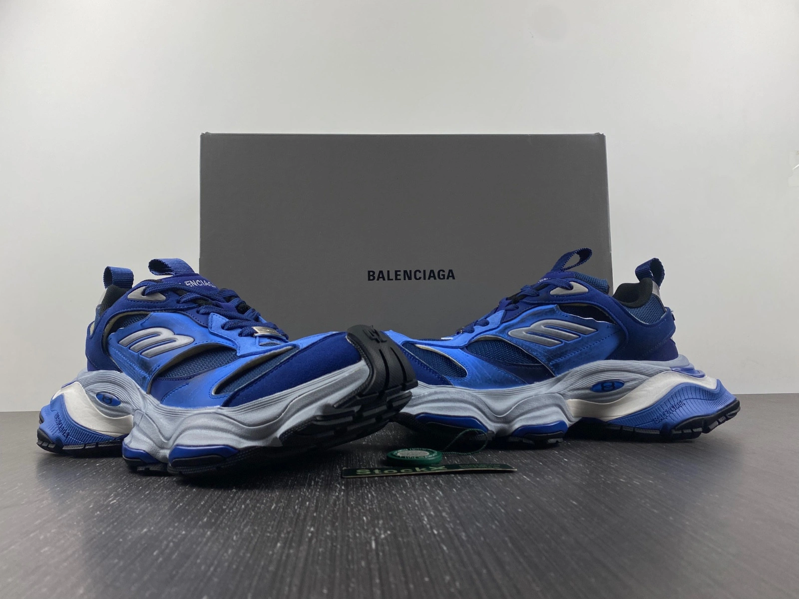 BALENCIAGA MEN'S CARGO SNEAKER