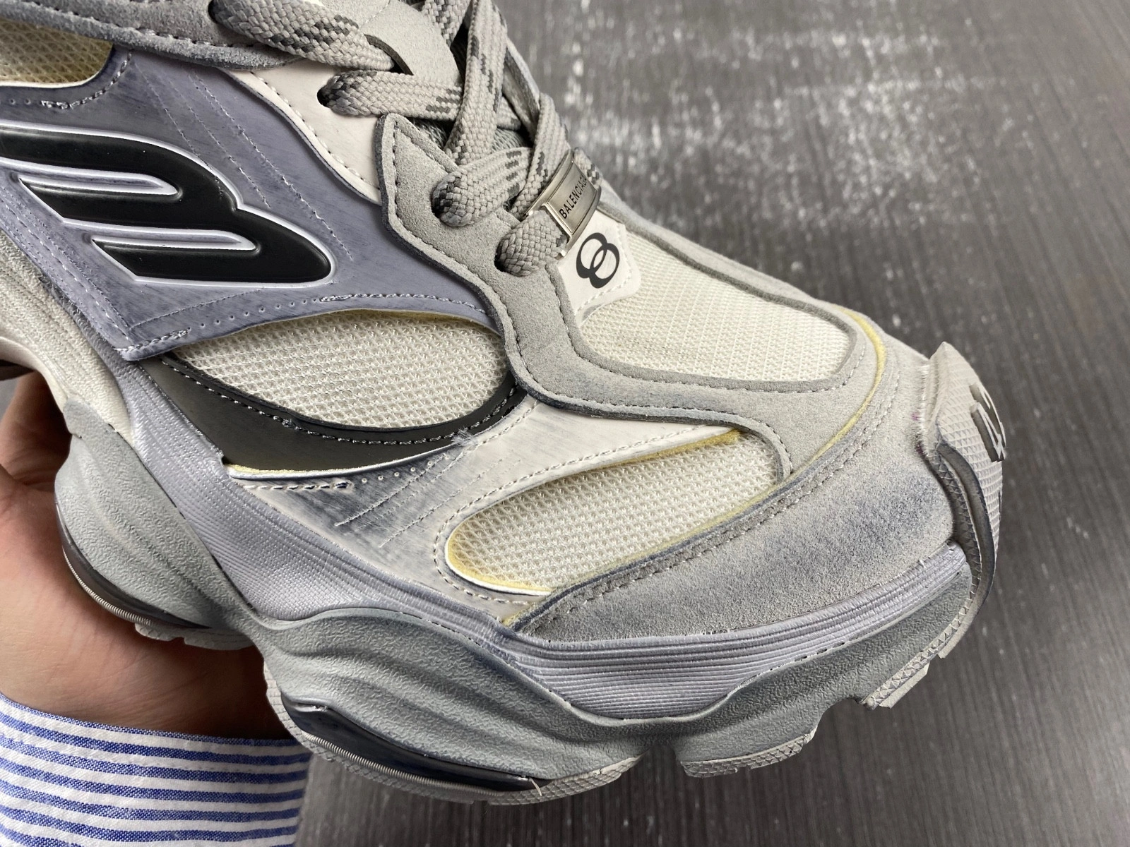 BALENCIAGA MEN'S CARGO SNEAKER