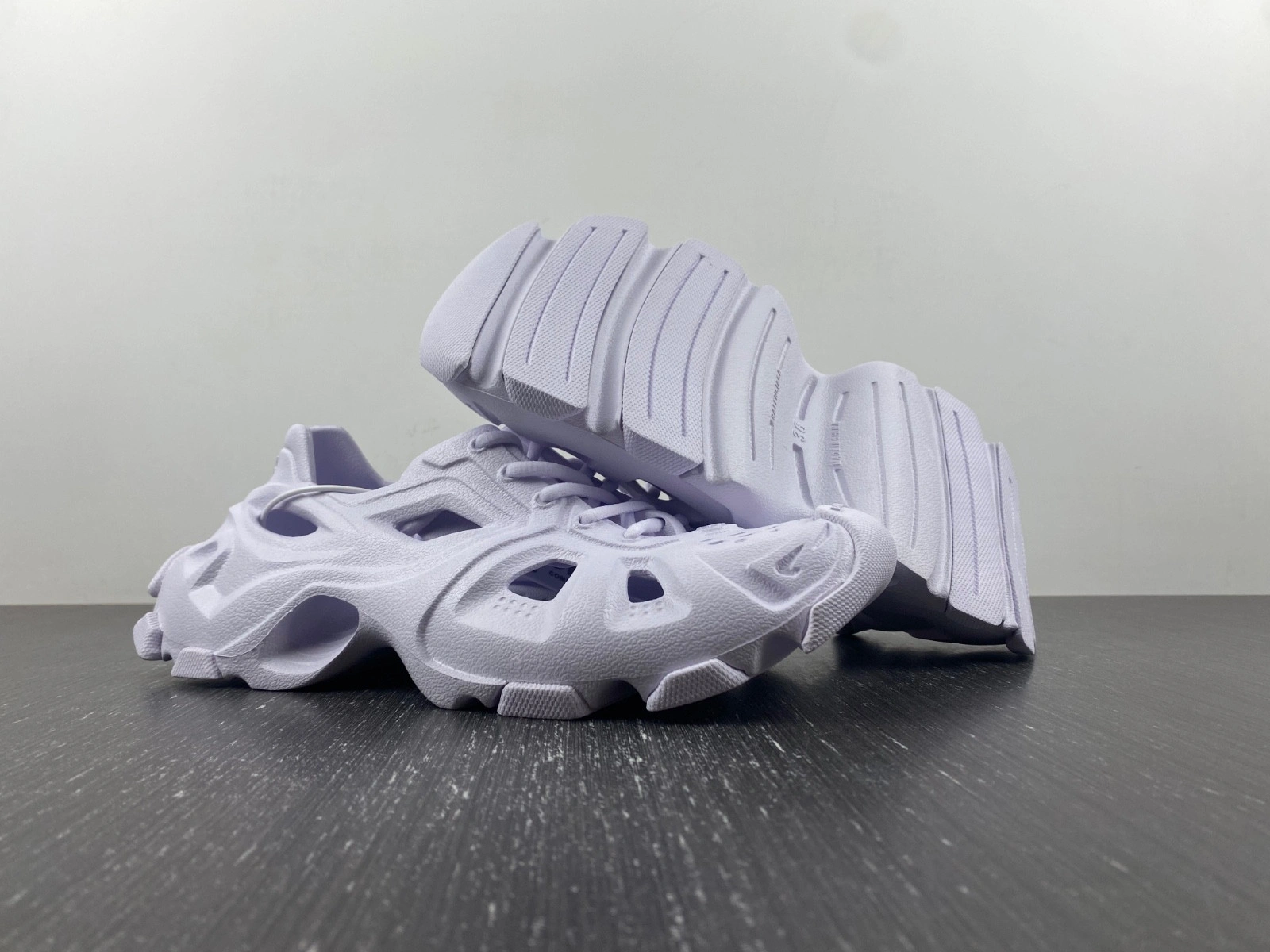 BALENCIAGA MEN'S HD LACE-UP SNEAKER