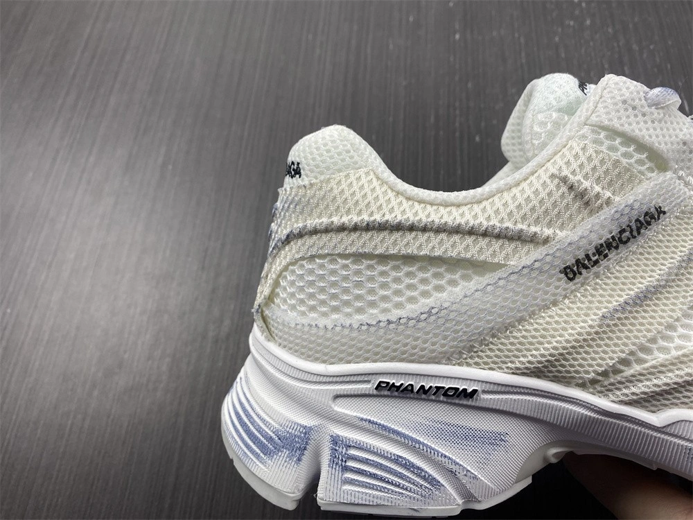 BALENCIAGA MEN'S PHANTOM SNEAKER IN WHITE  678869W2E909000