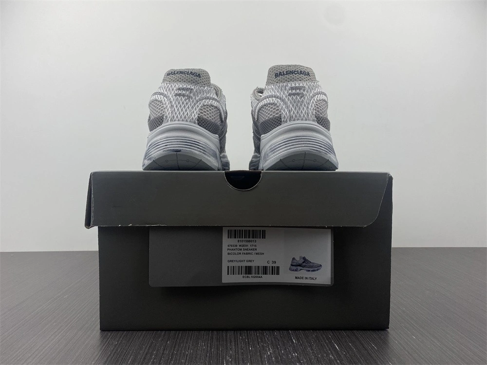 BALENCIAGA MEN'S PHANTOM SNEAKER WASHED IN GREY  678869W2E911715