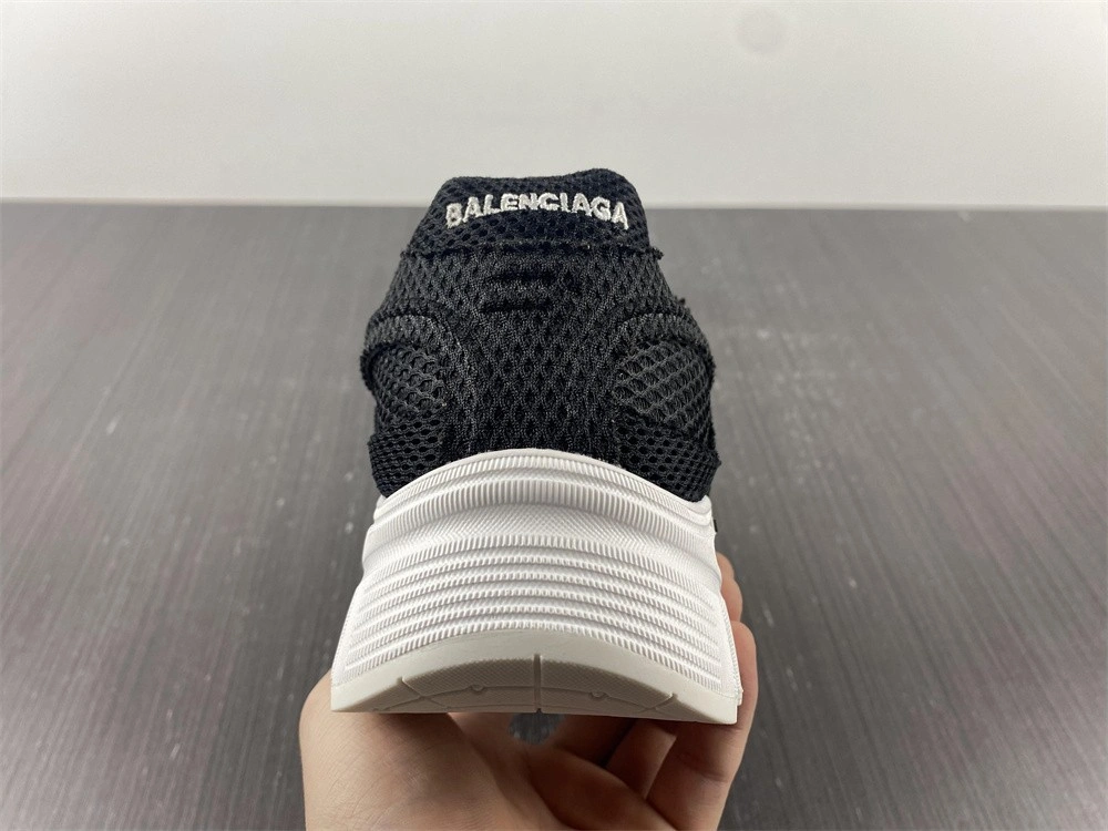 BALENCIAGA MEN'S PHANTOM SNEAKER