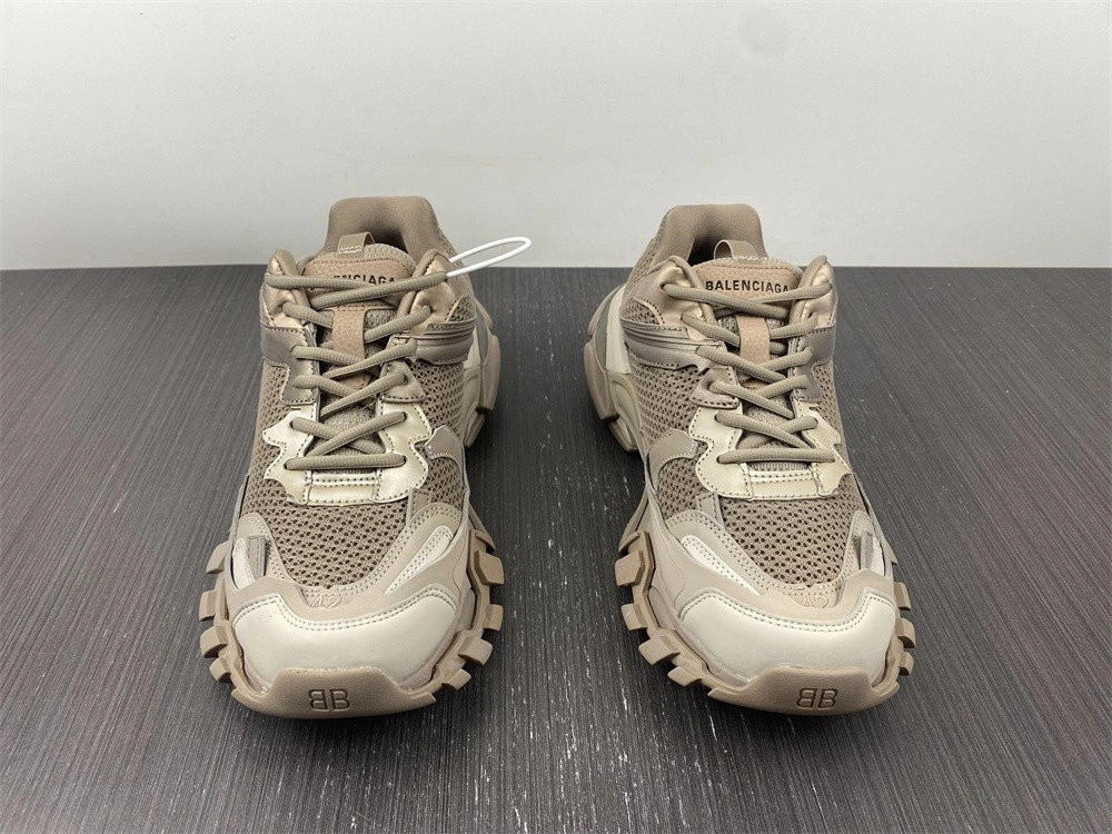 BALENCIAGA MEN'S TRACK.3 SNEAKER IN BEIGE   700875W3RF39897