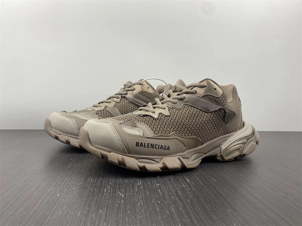 BALENCIAGA MEN'S TRACK.3 SNEAKER IN BEIGE   700875W3RF39897