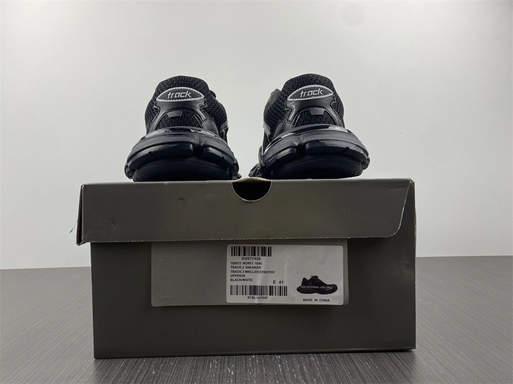 BALENCIAGA MEN'S TRACK.3 SNEAKER IN BLACK  700875W3RF11090