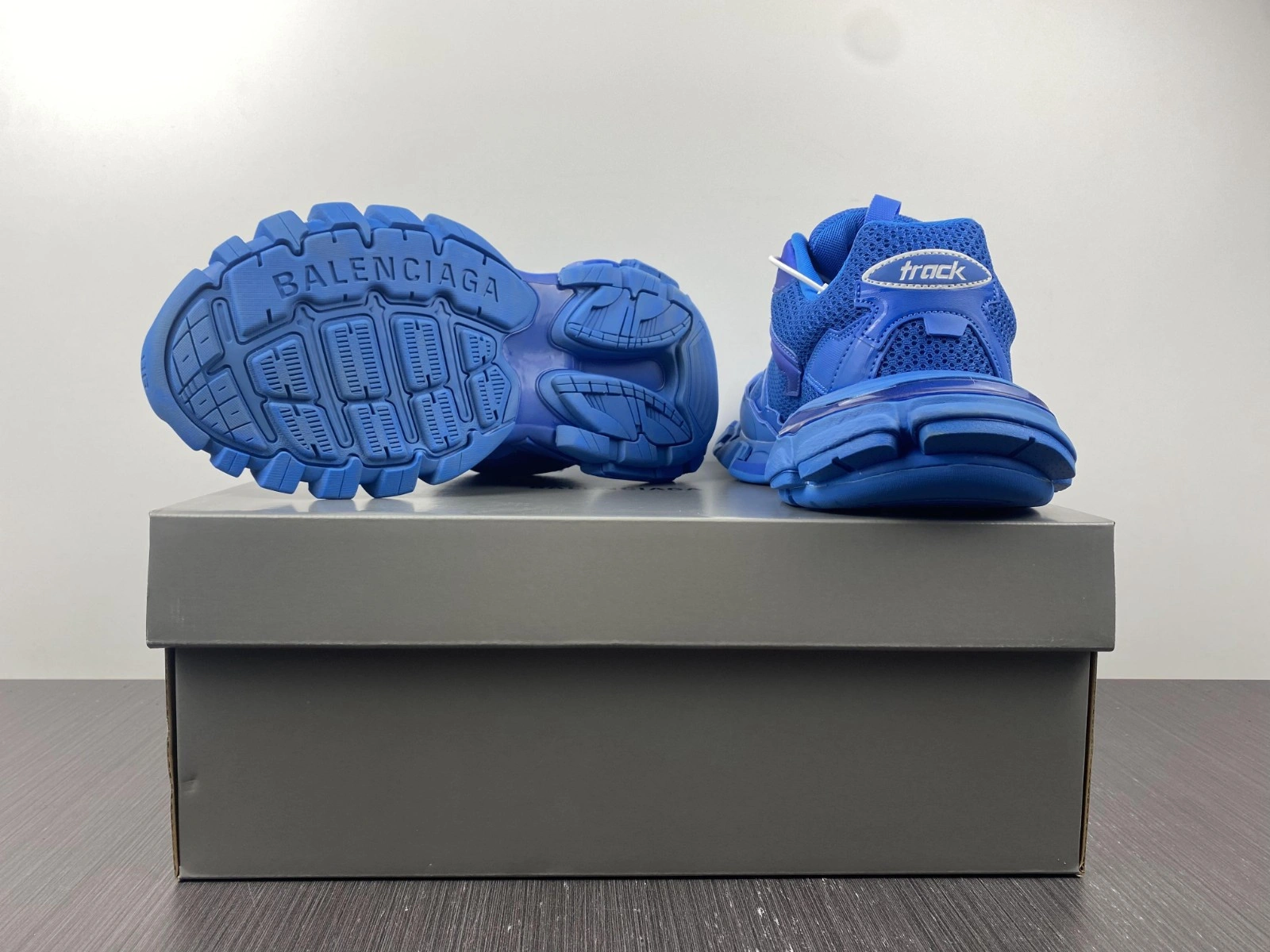 BALENCIAGA MEN'S TRACK.3 SNEAKER IN BLUE  700875W3RF14090