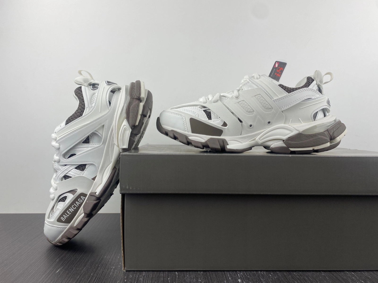 BALENCIAGA MEN'S TRACK.3 SNEAKER IN GREY 542023W3AC11897