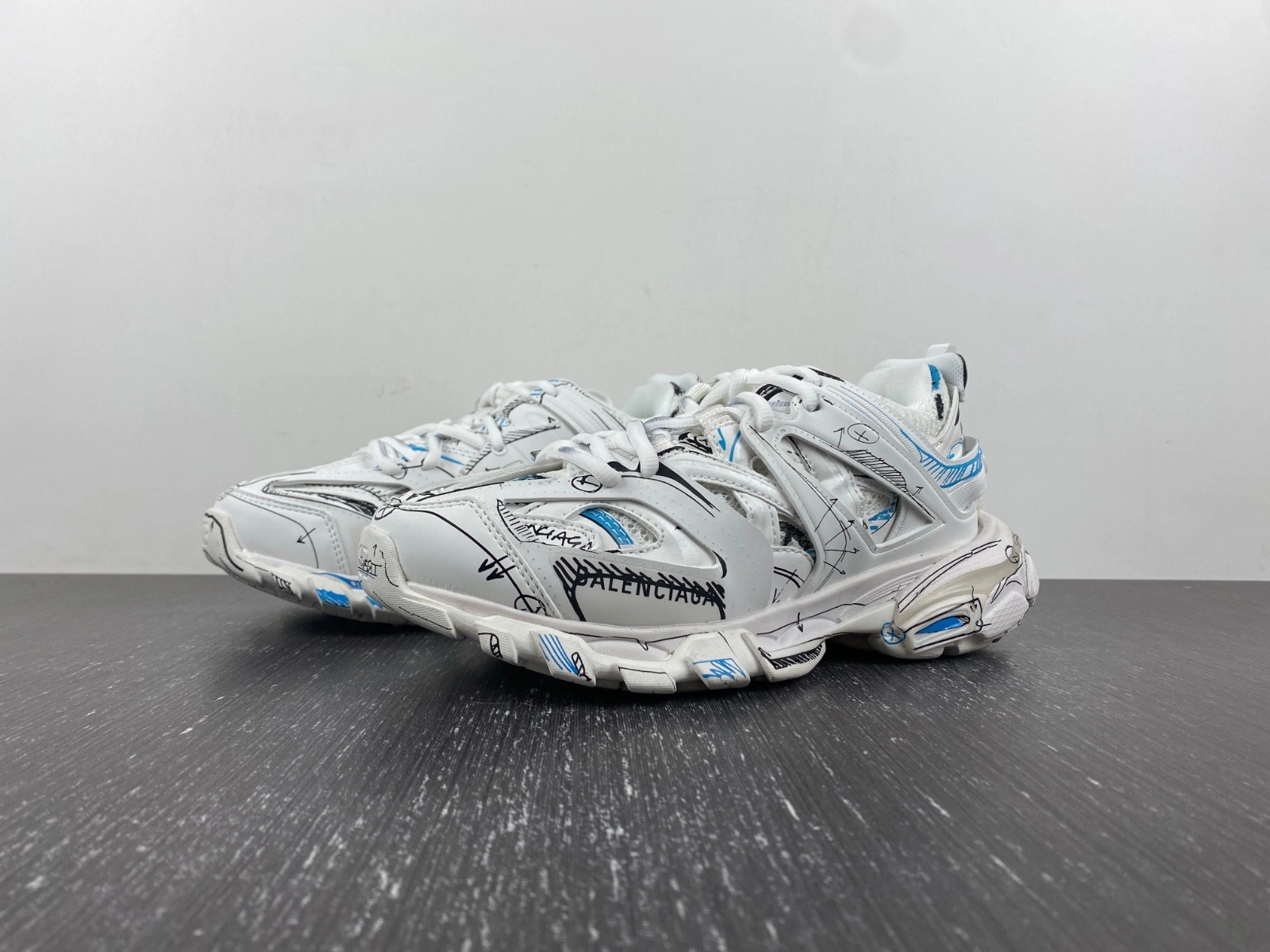 BALENCIAGA MEN'S TRACK.3 SNEAKER