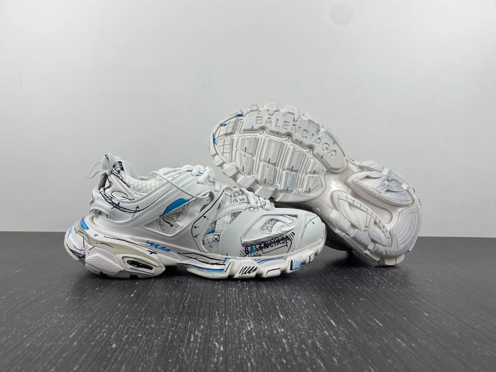 BALENCIAGA MEN'S TRACK.3 SNEAKER