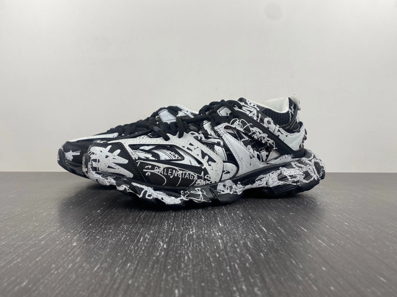 BALENCIAGA MEN'S TRACK.3 SNEAKER