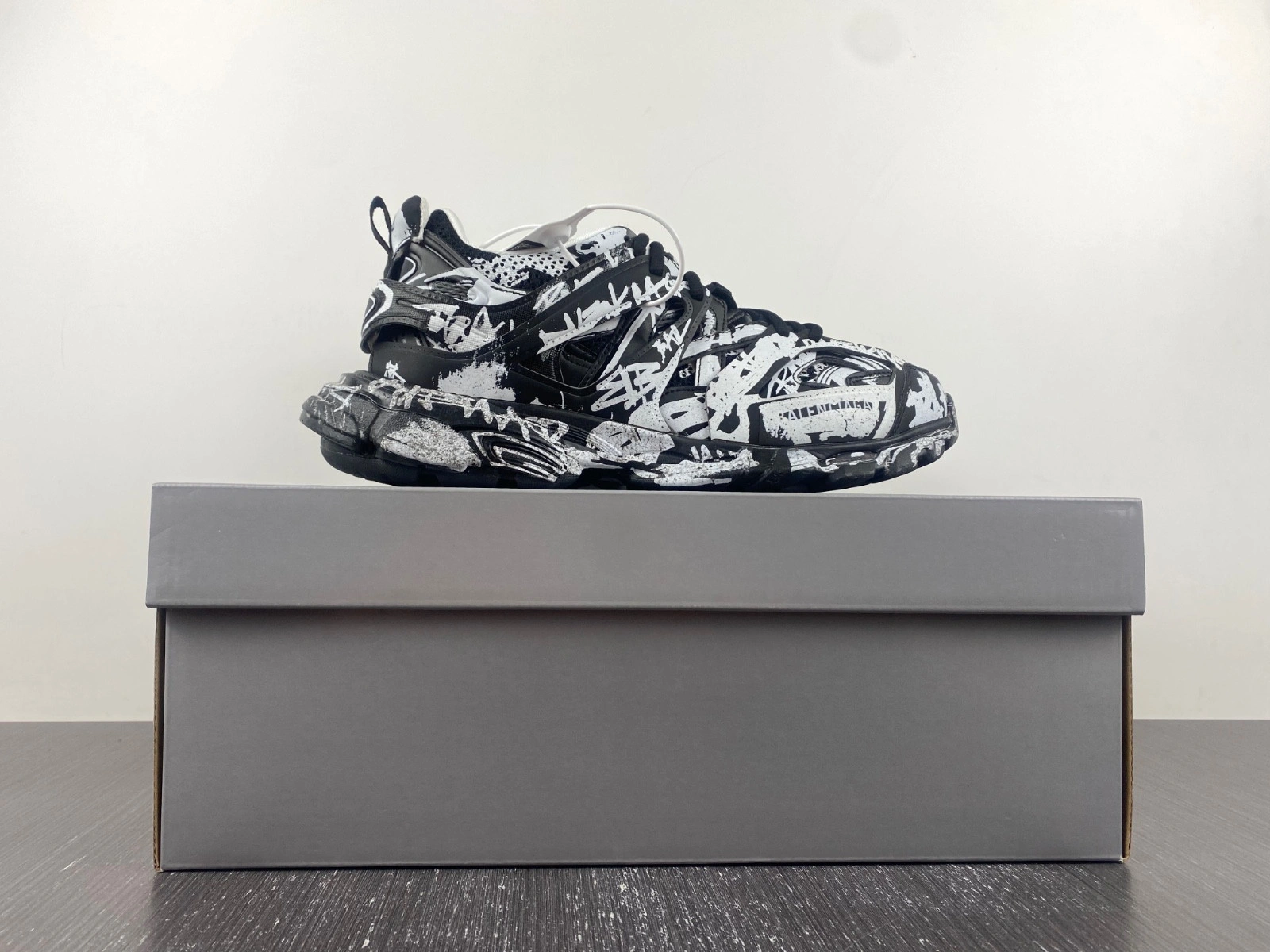 BALENCIAGA MEN'S TRACK.3 SNEAKER