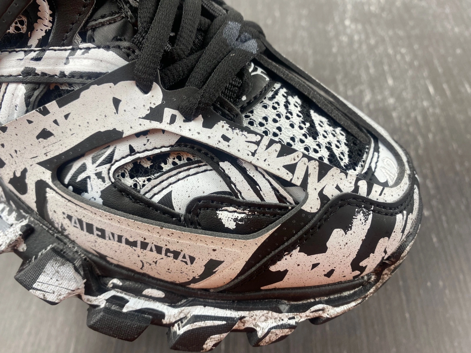 BALENCIAGA MEN'S TRACK.3 SNEAKER