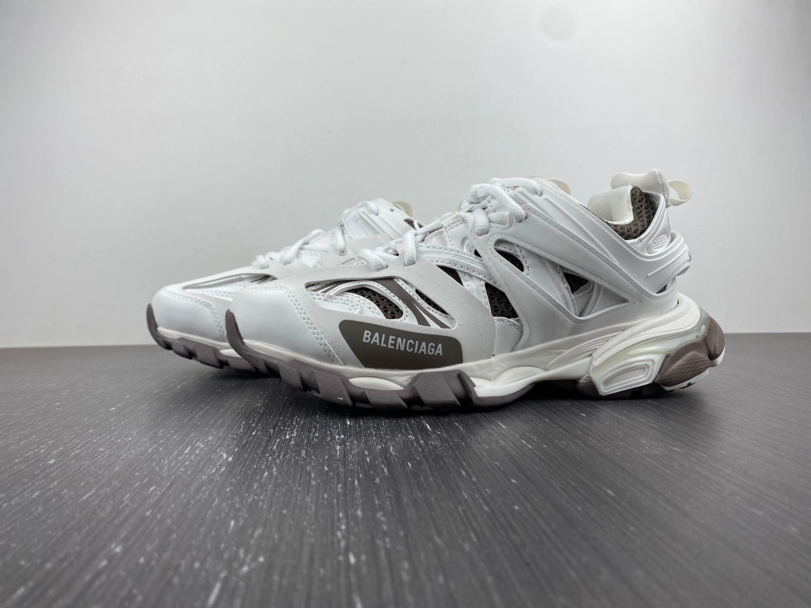 BALENCIAGA MEN'S TRACK.3 SNEAKER