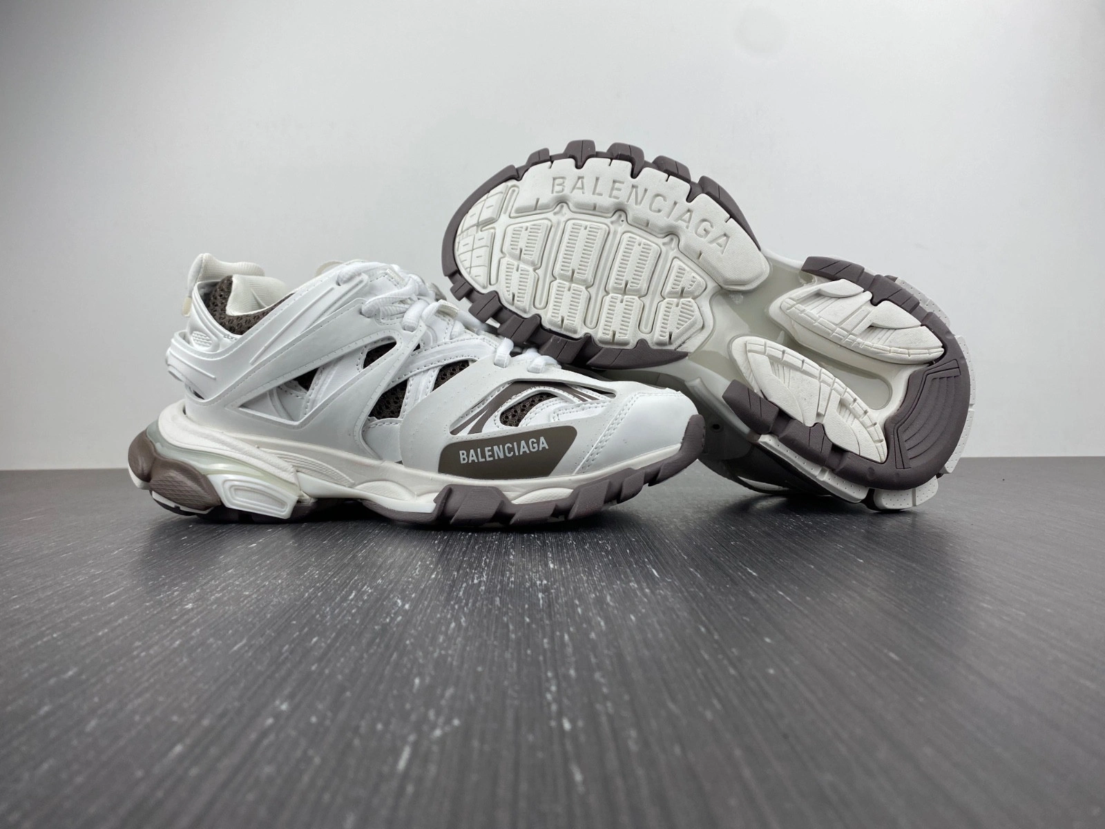 BALENCIAGA MEN'S TRACK.3 SNEAKER