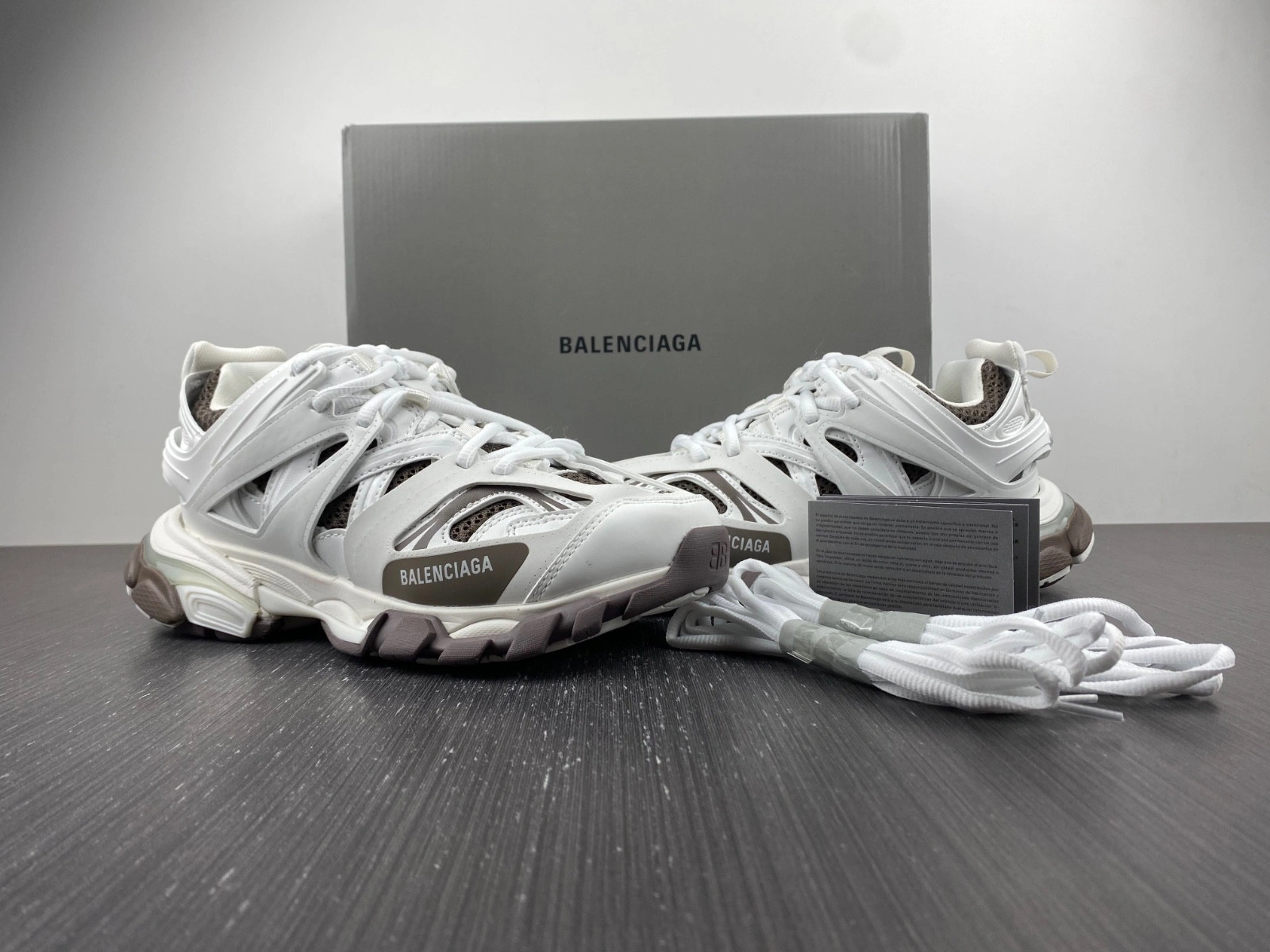BALENCIAGA MEN'S TRACK.3 SNEAKER