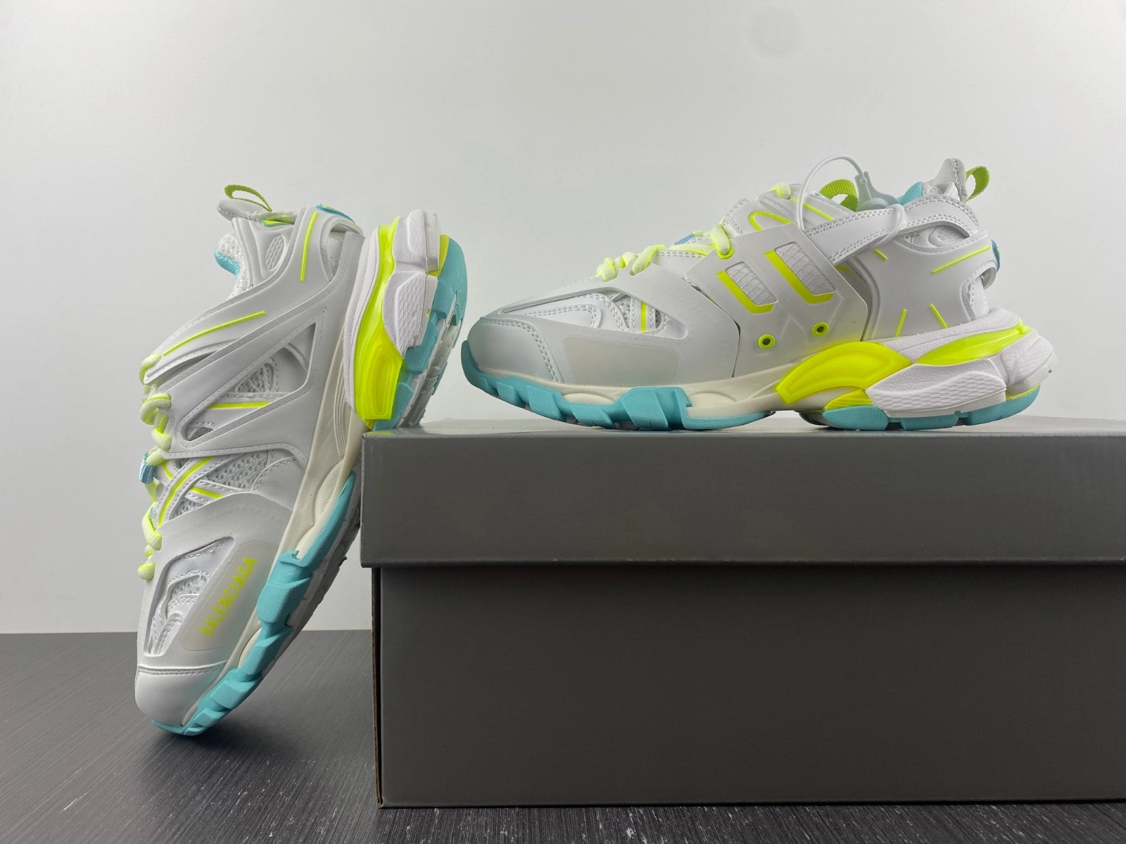 BALENCIAGA MEN'S TRACK.3 SNEAKER