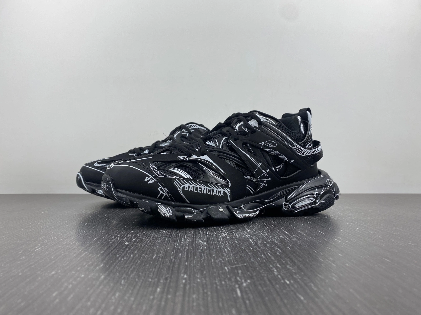 BALENCIAGA MEN'S TRACK.3 SNEAKER