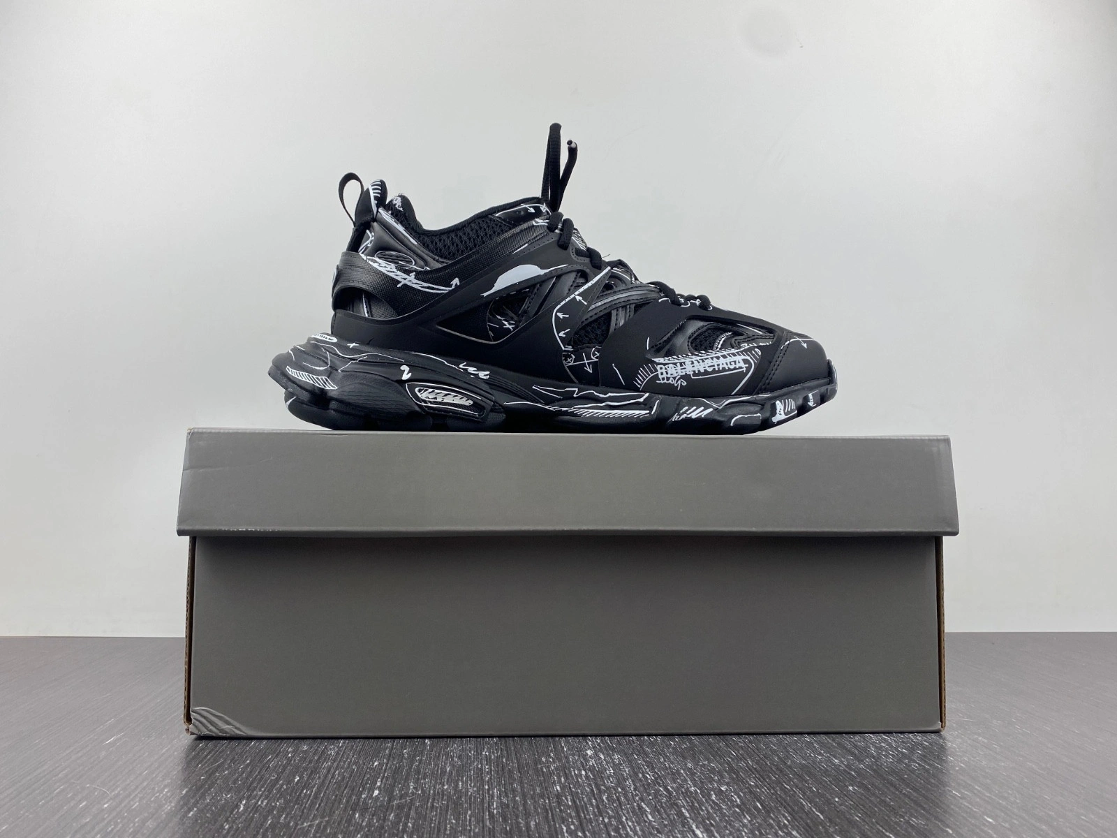BALENCIAGA MEN'S TRACK.3 SNEAKER