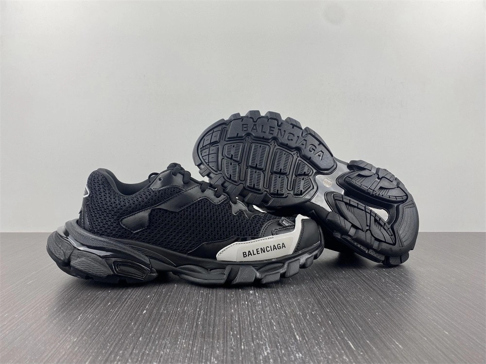 BALENCIAGA MEN'S TRACK.3 SNEAKER