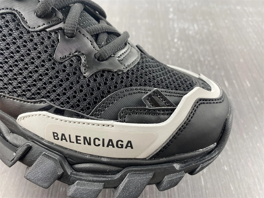 BALENCIAGA MEN'S TRACK.3 SNEAKER