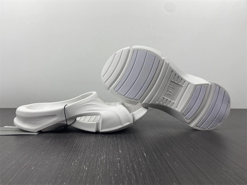 BALENCIAGA MOLD SLIDE SANDAL   653874W3CE29000
