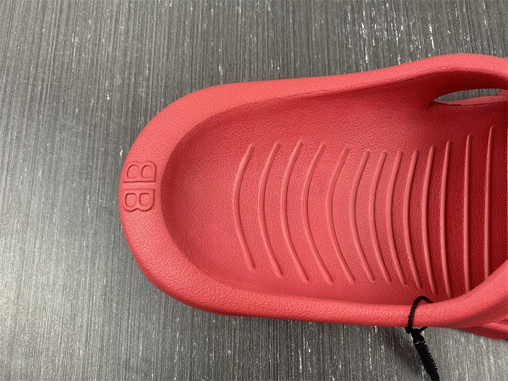 BALENCIAGA MOLD SLIDE SANDAL  RED