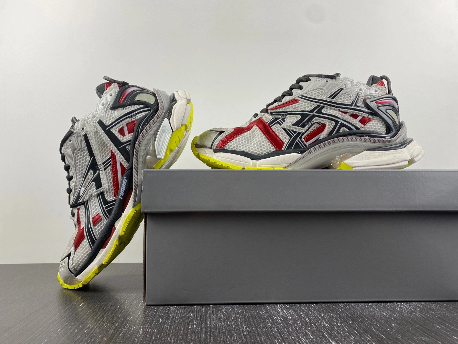 BALENCIAGA RUNNER SNEAKER