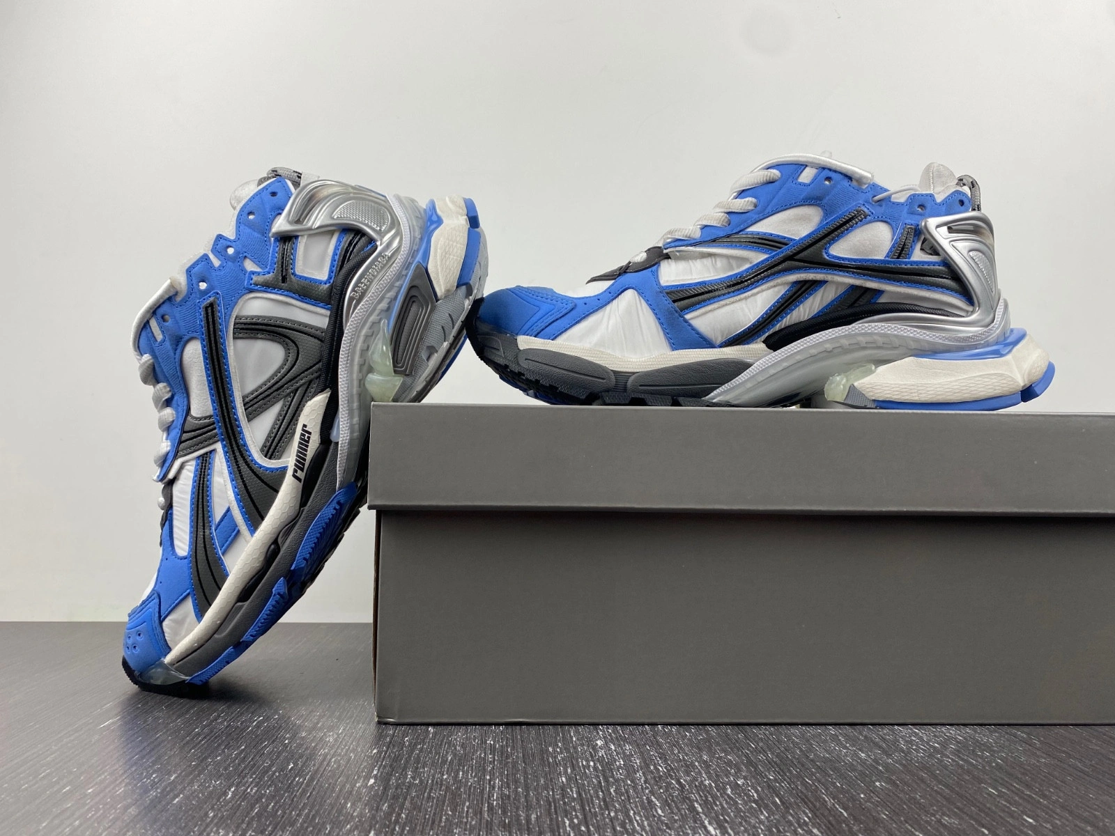 BALENCIAGA RUNNER SNEAKER