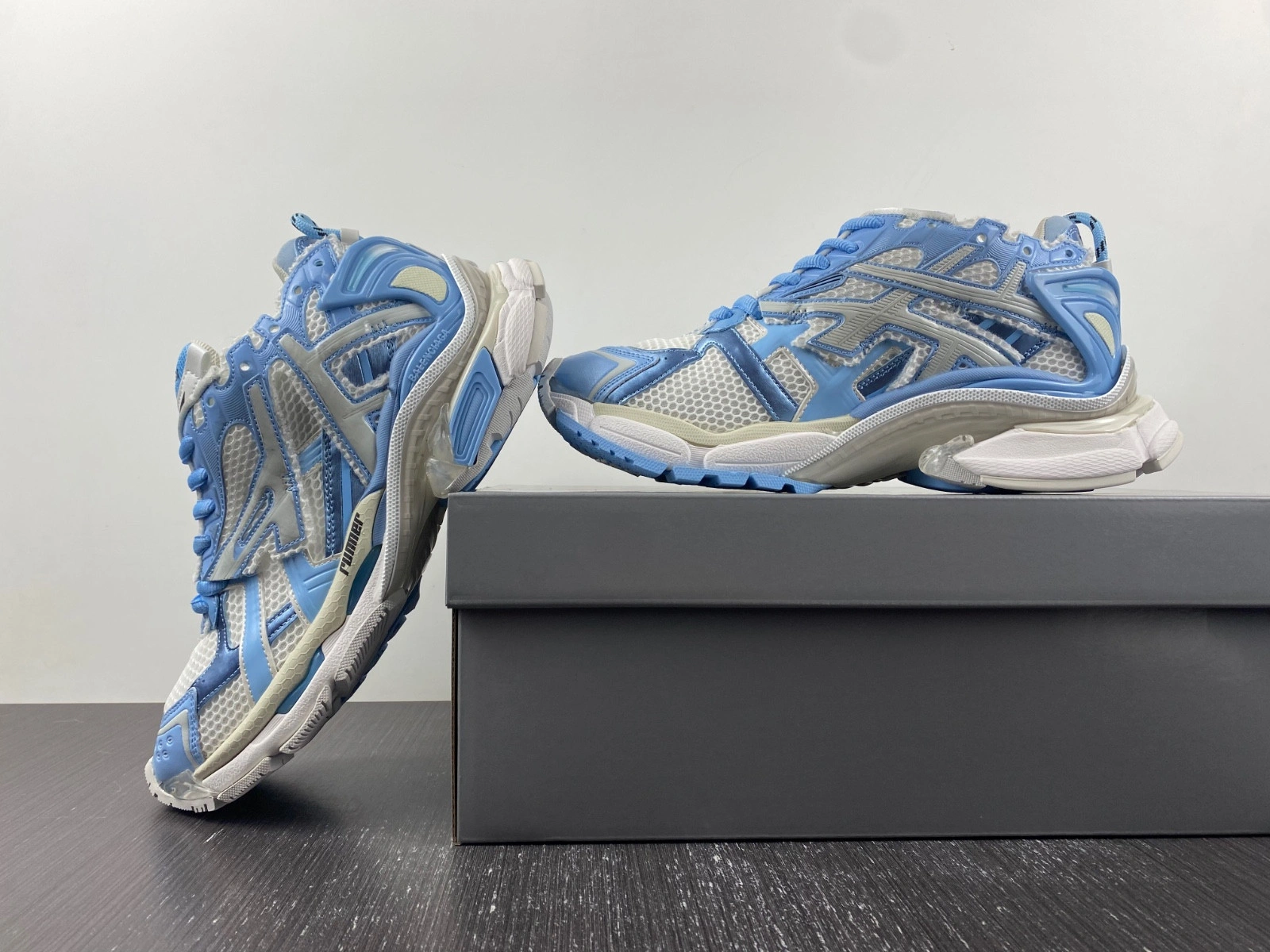 BALENCIAGA RUNNER SNEAKER