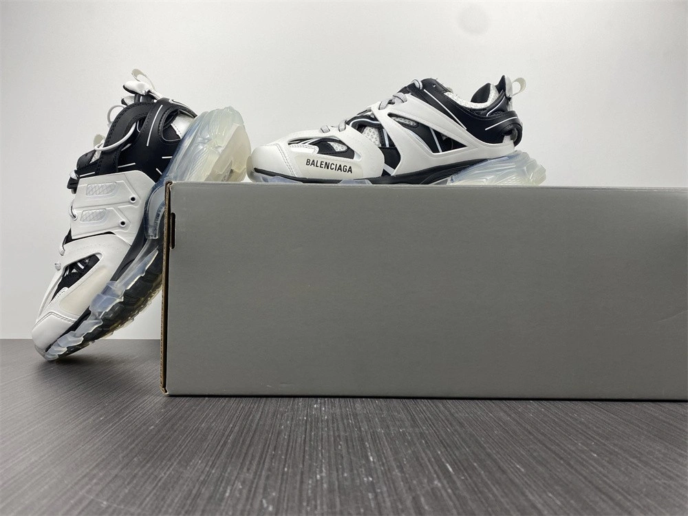 BALENCIAGA TRACK TRAINER  3.0  647741 W3BZ2 9010