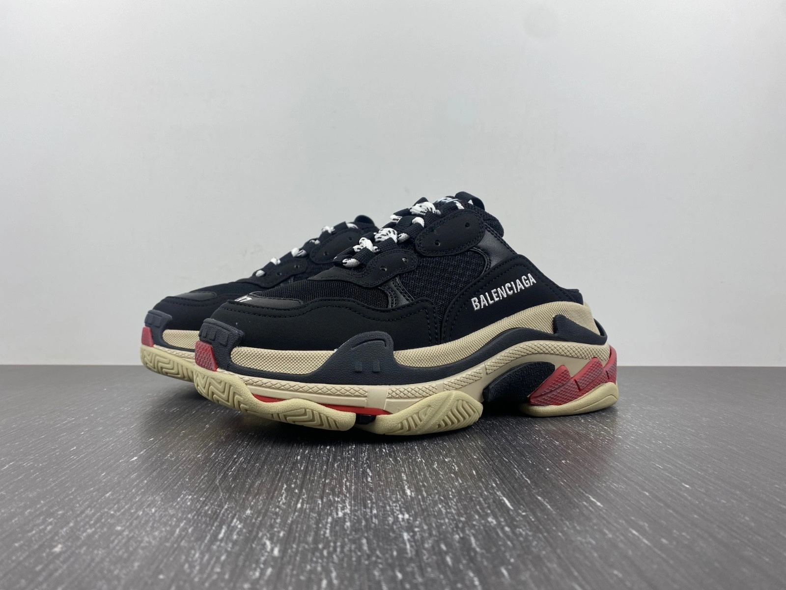 BALENCIAGA TRIPLE S
